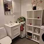 Cozy Close To Resort, Golf, & Hiking