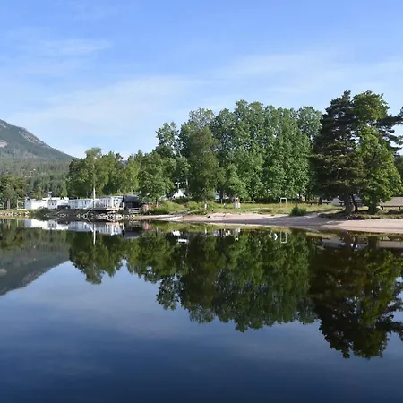 Cozy Close To Resort, Golf, & Hiking